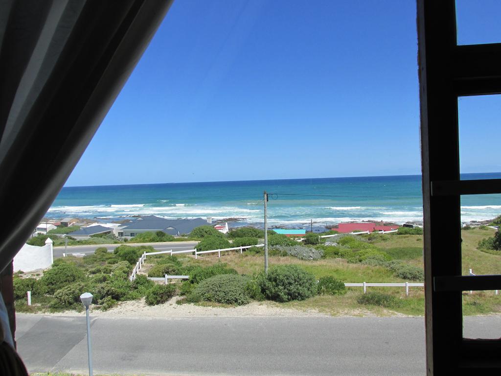 Oceanview Guesthouse Struisbaai Chambre photo